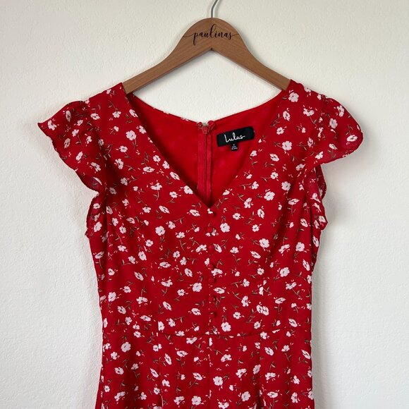 Lulus Jumpsuit Womens Small Red Flirty Floral Print Ruffle S - Picture 2 of 9